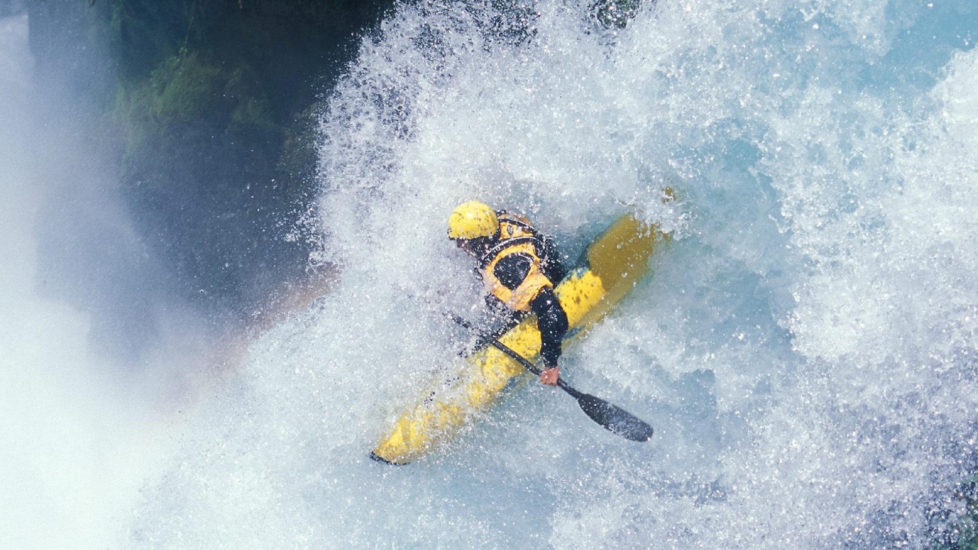 国王控卫投篮手感火热连续命中三分，国王队投手